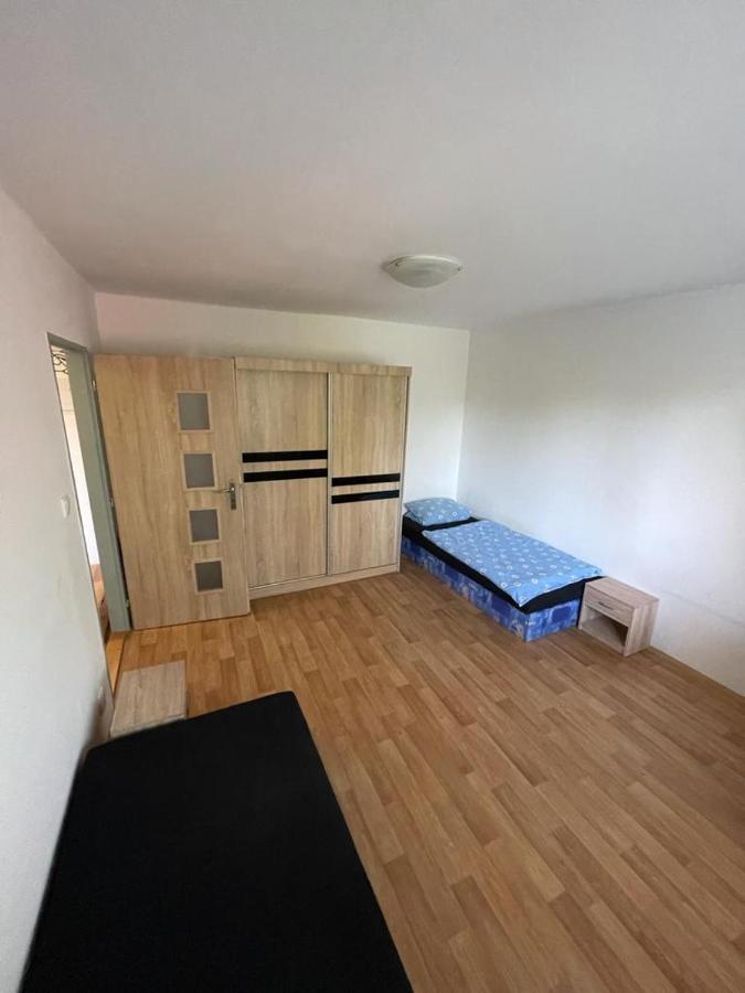 Apartmany - Skolni Chomutov Buitenkant foto