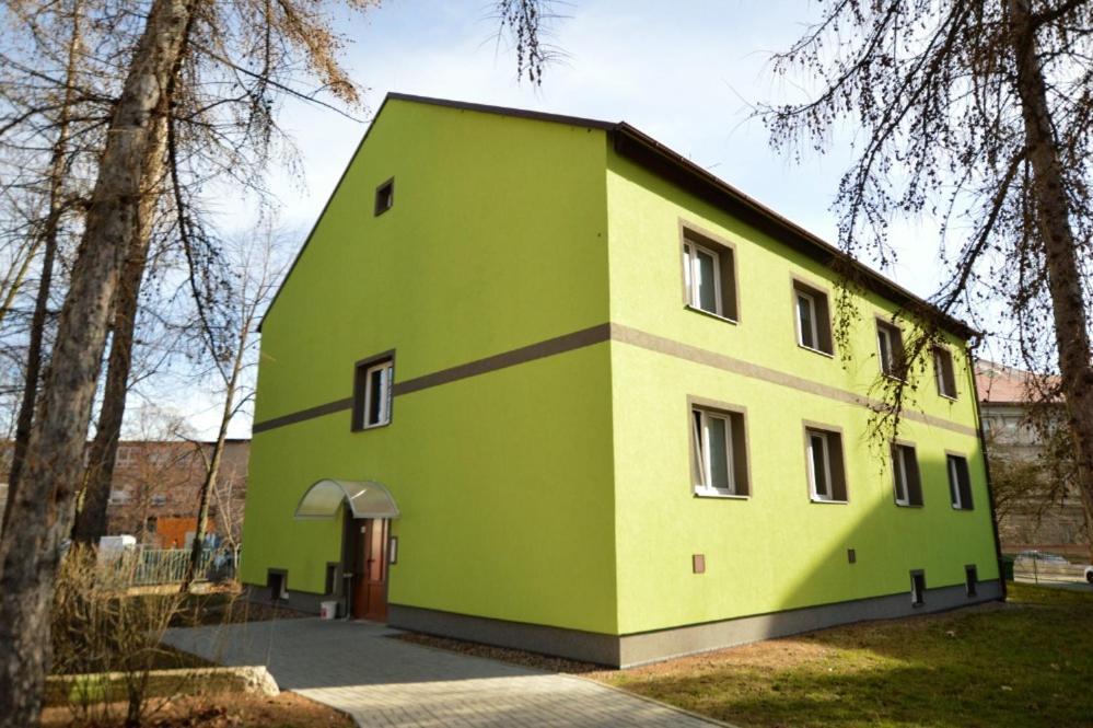 Apartmany - Skolni Chomutov Buitenkant foto
